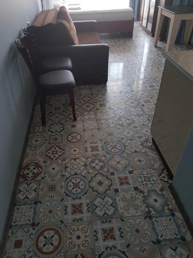 Apartment Lotos Batumi 72 Esterno foto