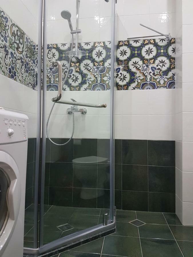 Apartment Lotos Batumi 72 Esterno foto